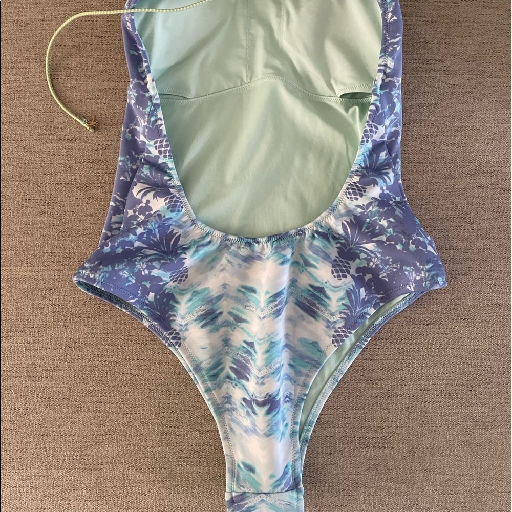 Victorias Secret Tropical Pineapple‎ One Piece Swimsuit Sz Medium Blue - Picture 3 of 4